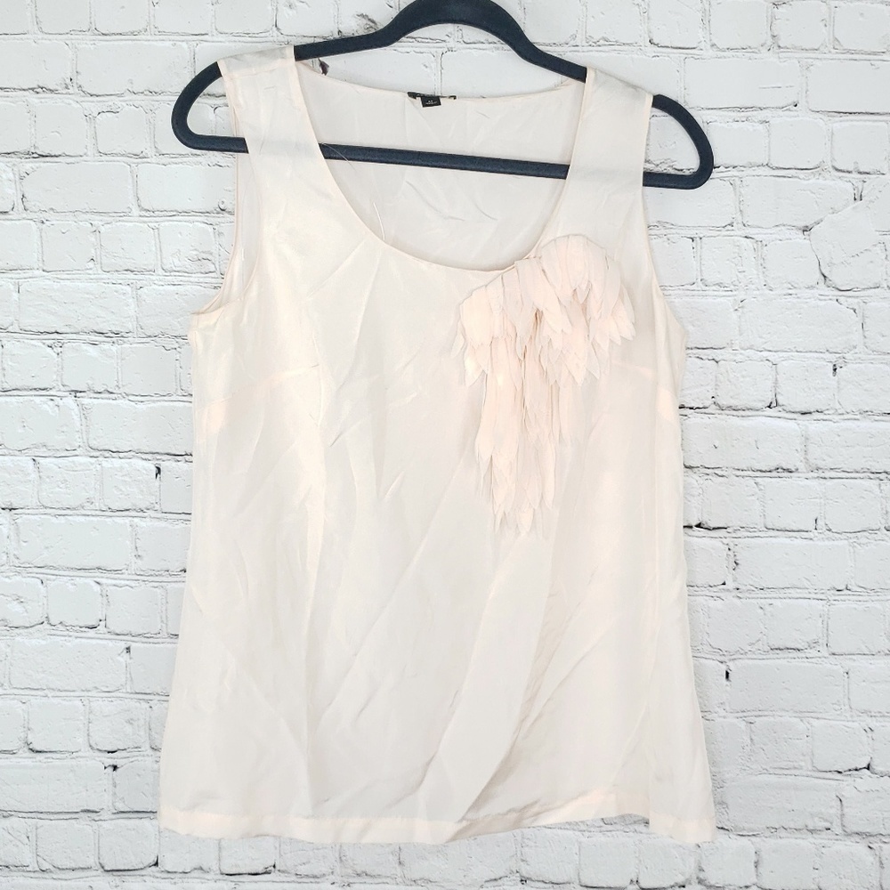Ann Taylor blush silk tank with floral design  szM - Picture 2 of 6